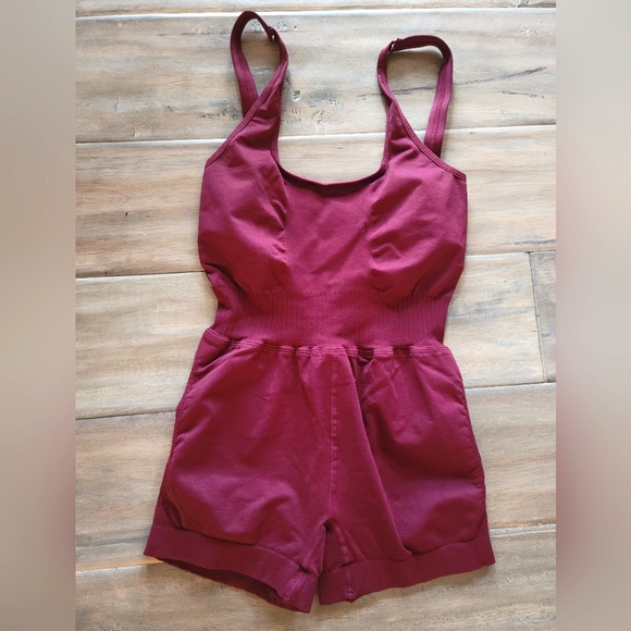 Free People FP Movement Good Karma Runsie Tank Shorts Leotard Oxblood NEW! - Picture 2 of 5